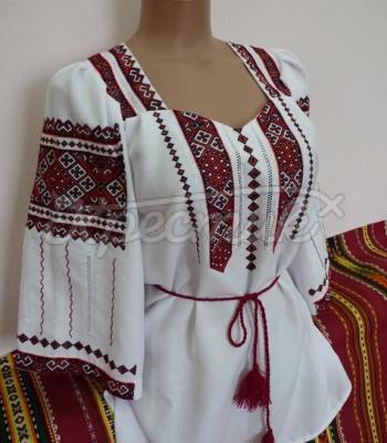 Шикарная женская вышиванка "Бордовое вино"