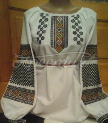 Женская вышиванка с геометрическим рисунком купить