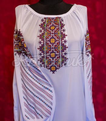 Женская вышиванка "Свекла" фото