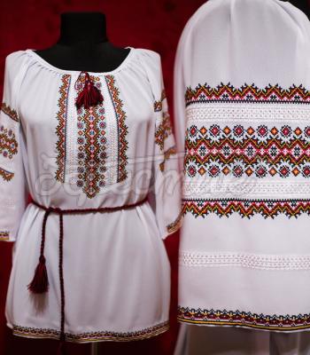 Женская вышиванка "Ромбический узор" фото