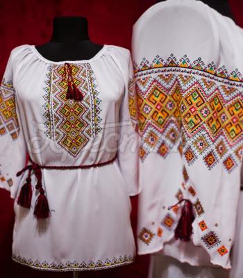 Женская вышиванка "Желтое благополучие" фото