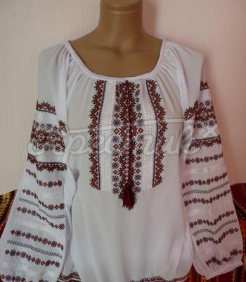 Белая женская вышиванка на шифоне  "Орнамент" фото