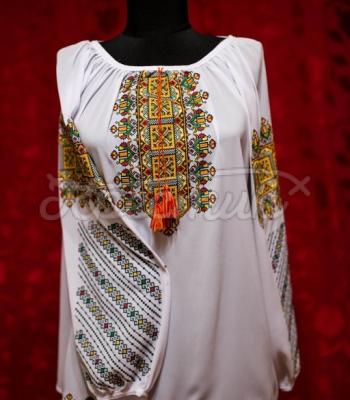 Женская вышиванка "Буря цвета" фото 