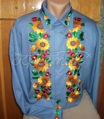 Мужская вышиванка "Подсолнухи на синем" фото