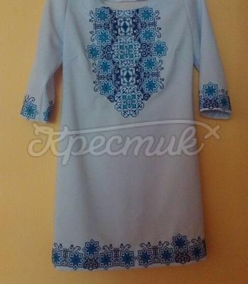 Женское вышитое платье "Голубой цвет" фото