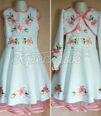 Детское вышитое платье с поясом  "Розовая лилия" фото