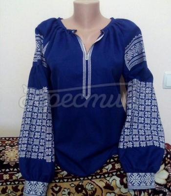 Женская вышиванка "Идилия в синем" купить