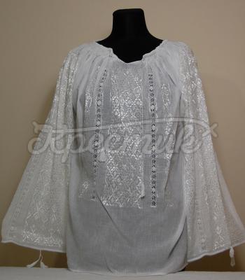 Узорная женская вышиванка на маркизете "Магия"