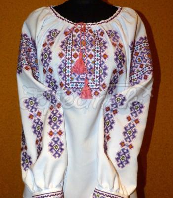 Женская вышиванка "Фиолетовые фантазии" фото