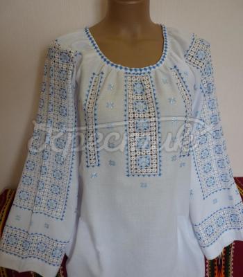Женская вышиванка шелком с мережками фото