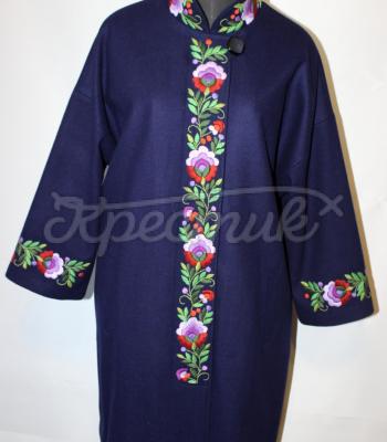 Вышитое женское пальто "Мальва" фото