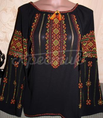 Черная женская вышиванка с ручной вышивкой