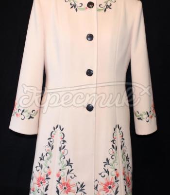 Вышитое женское пальто "Нежность" фото