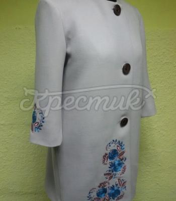 Вышитое женское пальто на кашемире фото