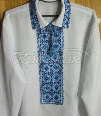 Вышиванка мужская с синими цветочными ромбами