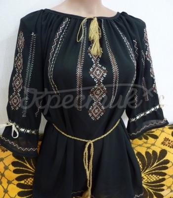 Черная женская вышиванка короткий рукав "Шелковые ромбы"