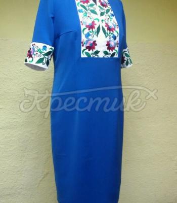 Синее платье с вышивкой на груди и на рукавах фото