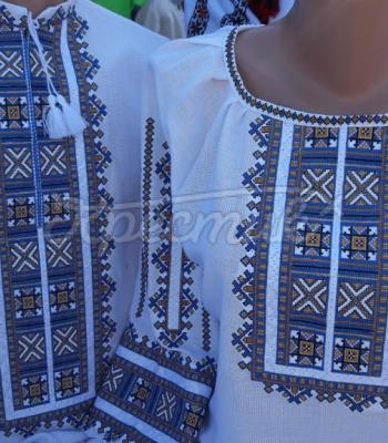 Красивые парные вышиванки для двоих фото