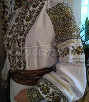 Женская вышиванка "Роскошь золота" фото