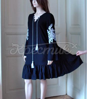 Вышитое женское платье "Черная магия" фото