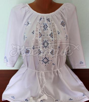 Женская вышиванка "облако" фото